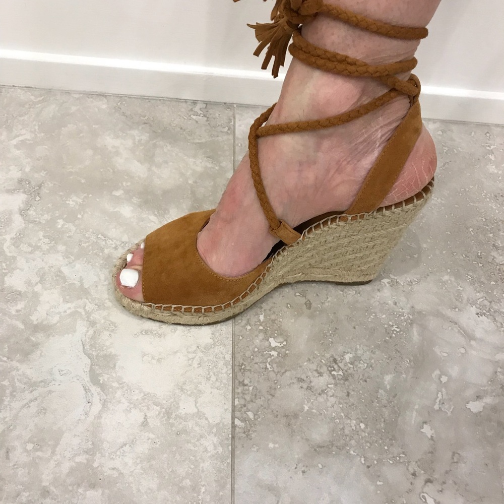 Womens JOIE SUEDE espadrilles.
